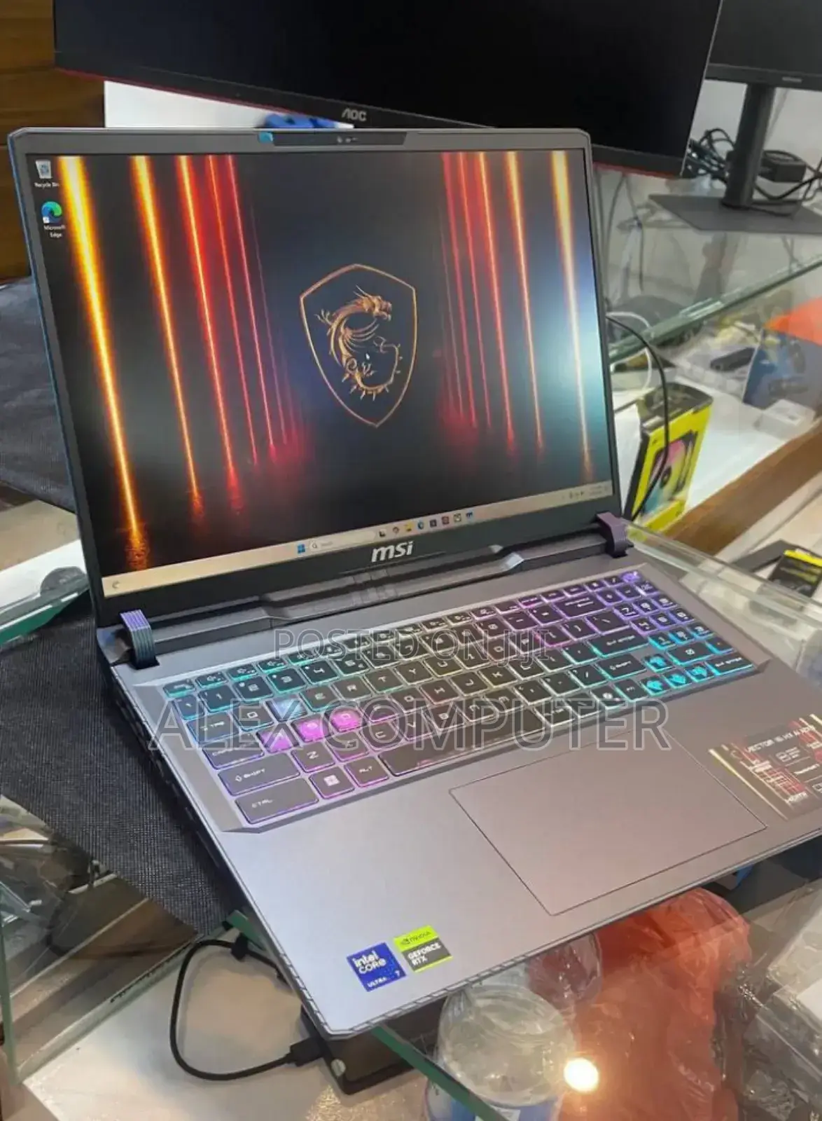 New Laptop MSI Vector 16 HX AI A2XWIG 16GB Intel Core Ultra 7 SSD 1T