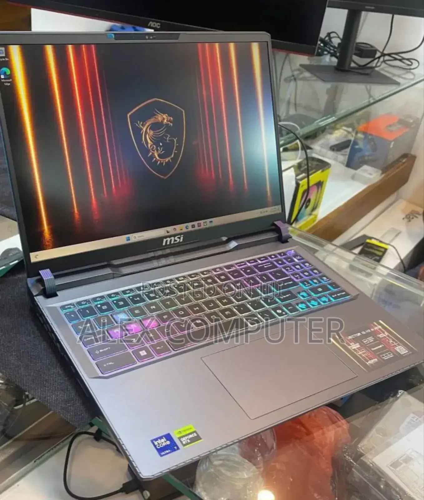 New Laptop MSI Vector 16 HX AI A2XWIG 16GB Intel Core Ultra 7 SSD 1T