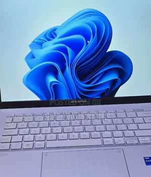 New Laptop Asus Zenbook 14 UX434 16GB Intel Core I7 SSD 512GB