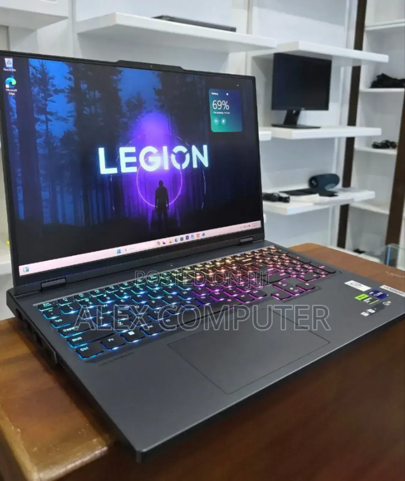 New Laptop Lenovo Legion 7 64GB Intel Core I9 SSD 4T