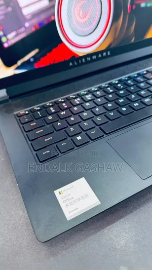 New Laptop Alienware M15 R3 16GB Intel Core I7 SSD 1T