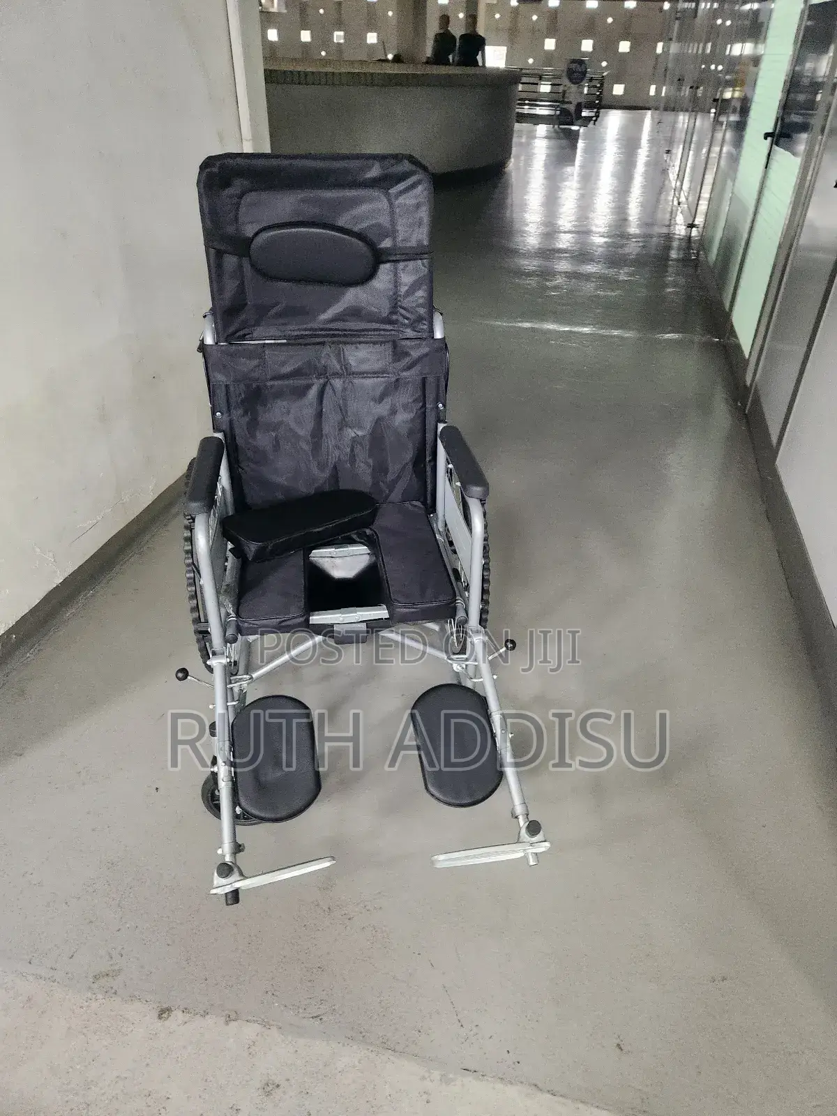 With Popo Wheelchair Amazing and Strong Stainless Wheelchair Medical