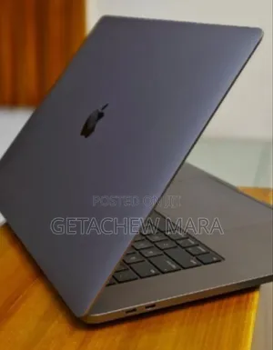New Laptop Apple MacBook Pro 2019 32GB Intel Core I9 SSD 1T