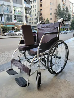 Commode Wheelchair面፱toilet Wheelchair," or "3-in-1 Wheelchair".