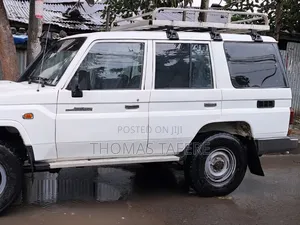 Toyota Land Cruiser 2015 White