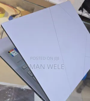 New Laptop Asus ZenBook 13 UX331UN 16GB Intel Core I7 SSD 512GB