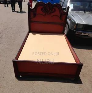 Photo - 1 ከ 20 አልጋ በኤምድኤፍ