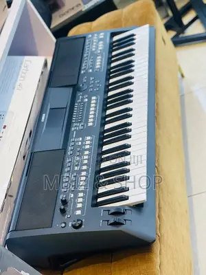 Yamaha PSR Sx600 Keyboard