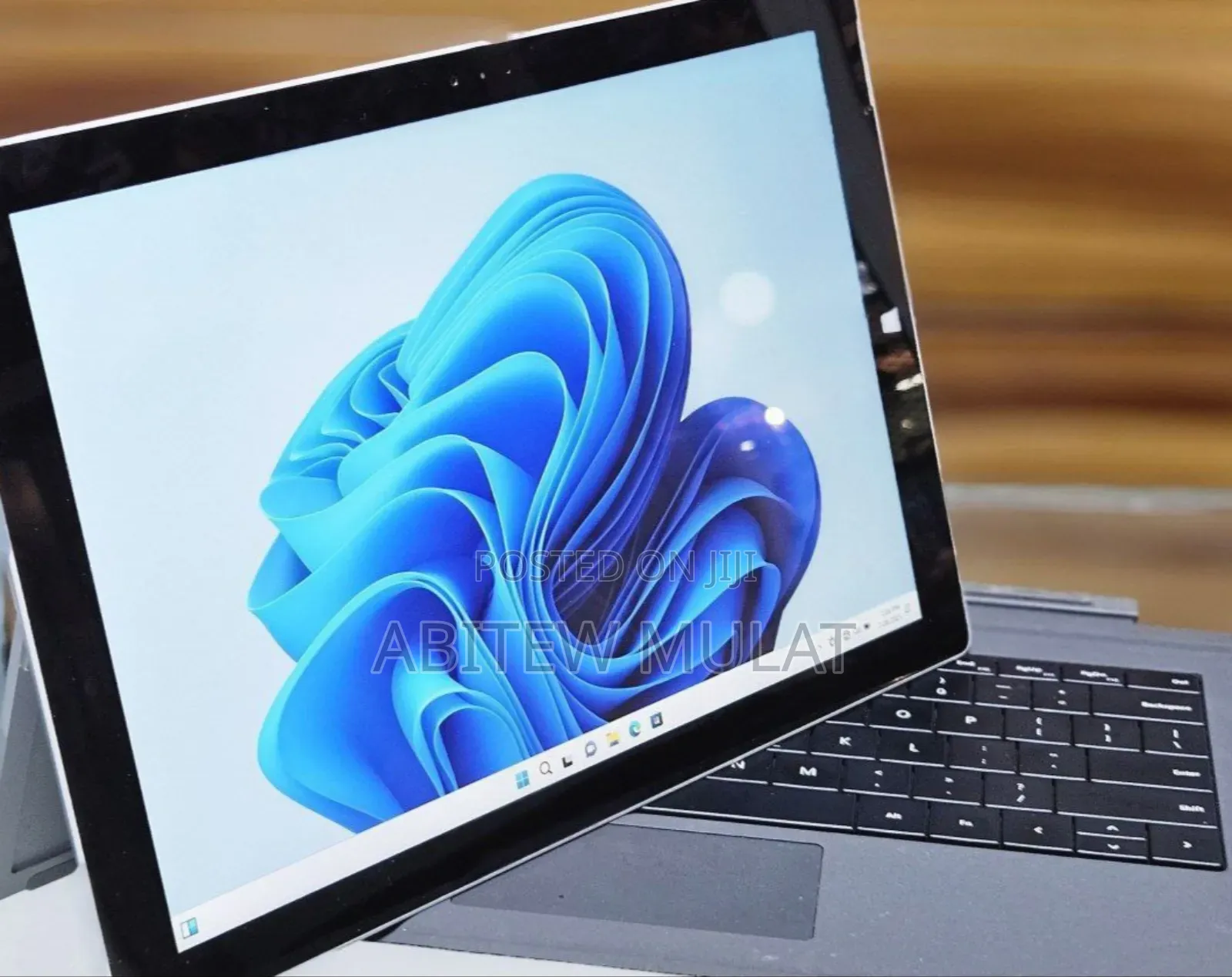 New Laptop Microsoft Surface Pro 3 8GB Intel Core I5 SSD 256GB