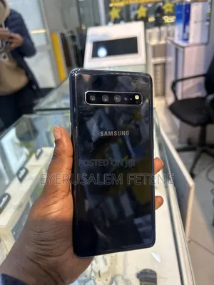 Photo - New Samsung Galaxy S10 5G 512 GB Black