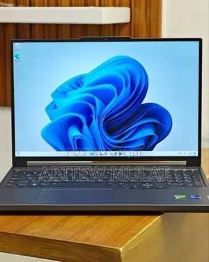 New Laptop Lenovo Y70 16GB Intel Core I7 SSD 1T