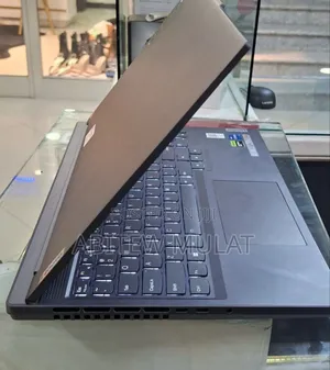 New Laptop Lenovo Y70 16GB Intel Core I7 SSD 1T