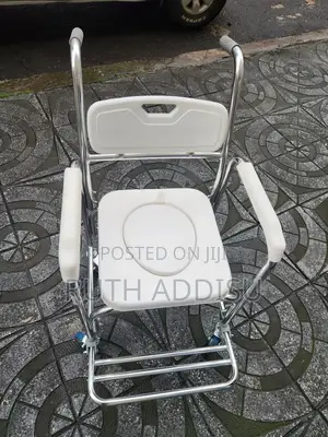 Commode Wheelchair仔在toilet Medical Wheelchair予約wheelchair Commode New