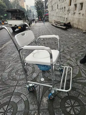 Toilet Wheelchair仔的commode Medical Wheelchair短片poty Wheelchair Commode