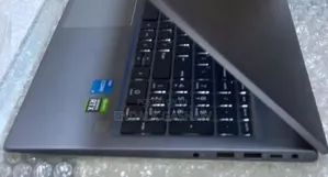 New Laptop HP Zbook Studio G7 16GB Intel Core I7 SSD 512GB