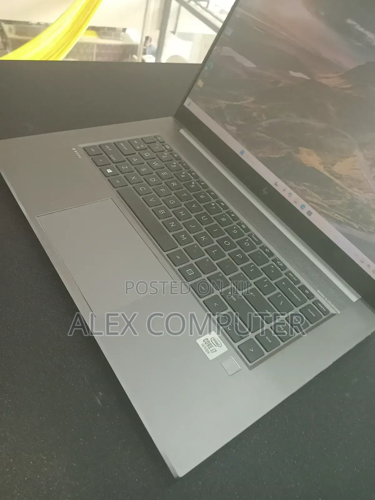 New Laptop HP ZBook Firefly 15 G7 32GB Intel Core I7 SSD 1T