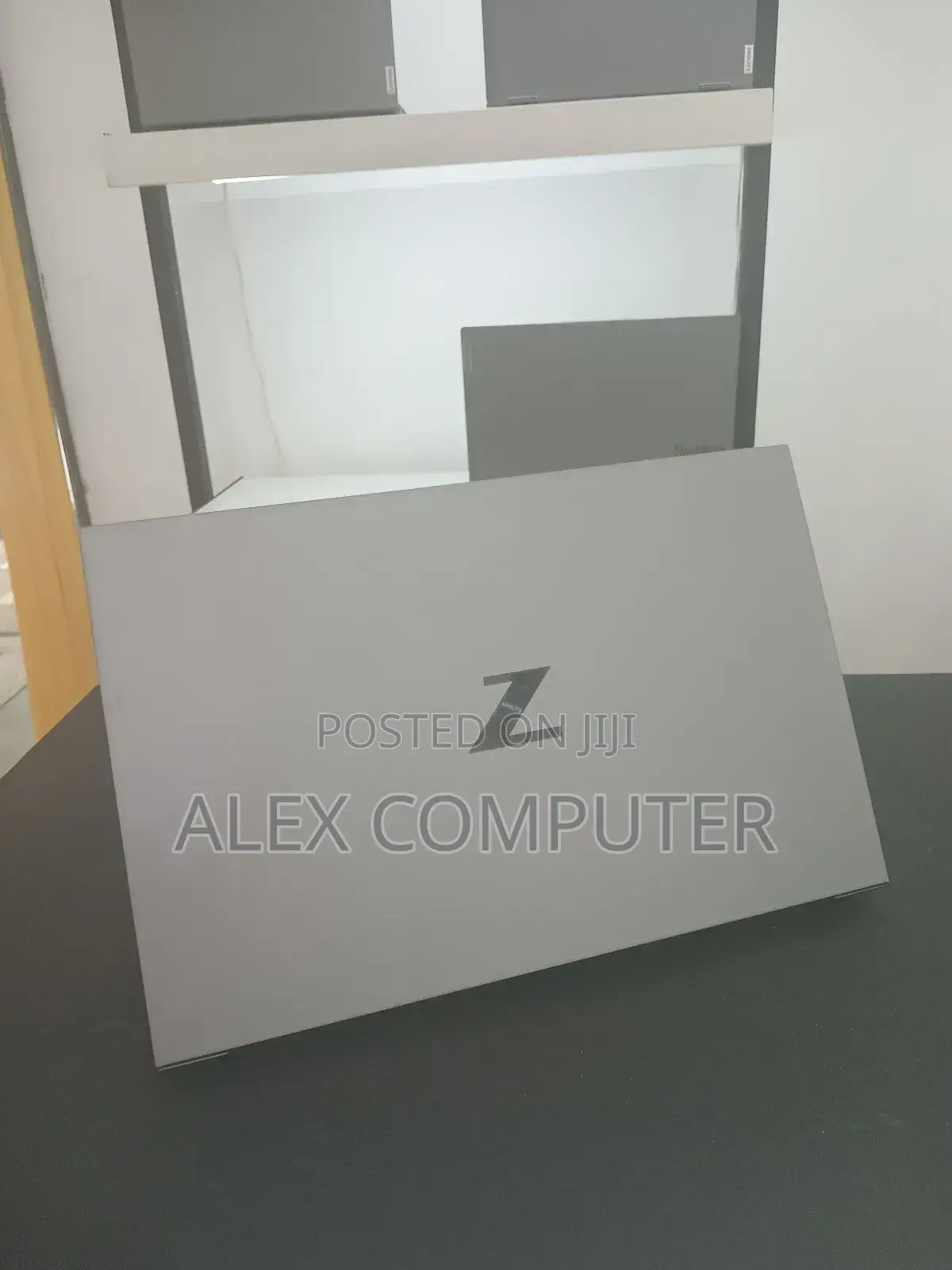 New Laptop HP ZBook Firefly 15 G7 32GB Intel Core I7 SSD 1T