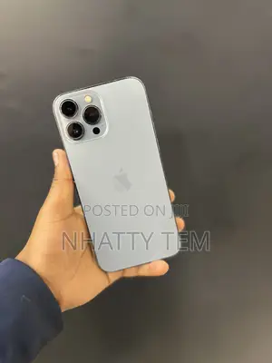 Photo - Apple iPhone 13 Pro Max 256 GB Blue