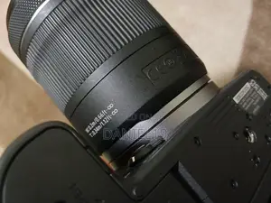 Conon Mirrorless R7