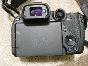 Conon Mirrorless R7