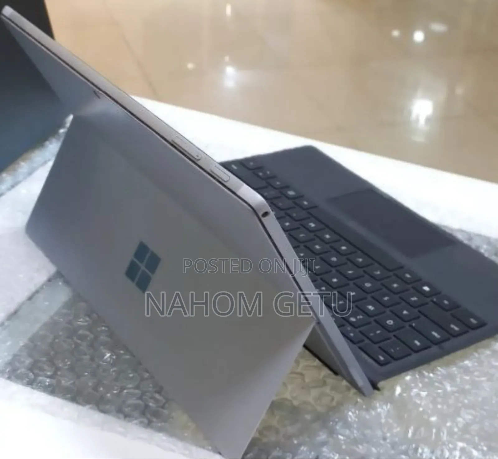 New Laptop Microsoft Surface 16GB Intel Core I7 SSD 512GB