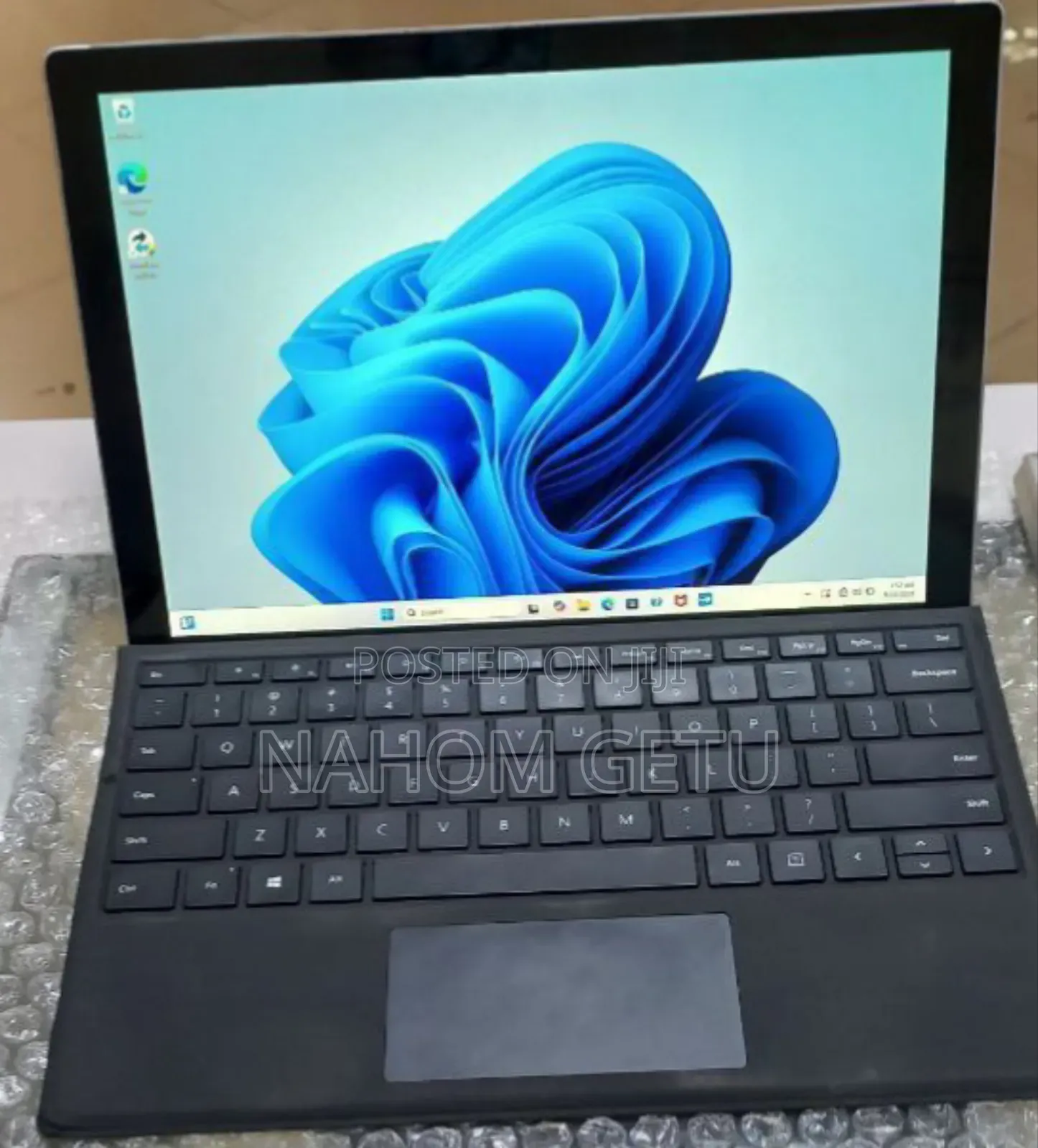 New Laptop Microsoft Surface 16GB Intel Core I7 SSD 512GB