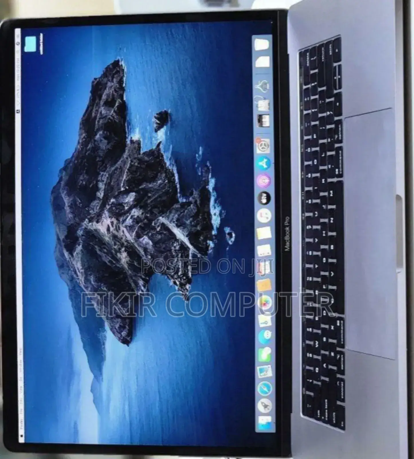 New Laptop Apple MacBook Pro 2019 16GB Intel Core I9 SSD 512GB