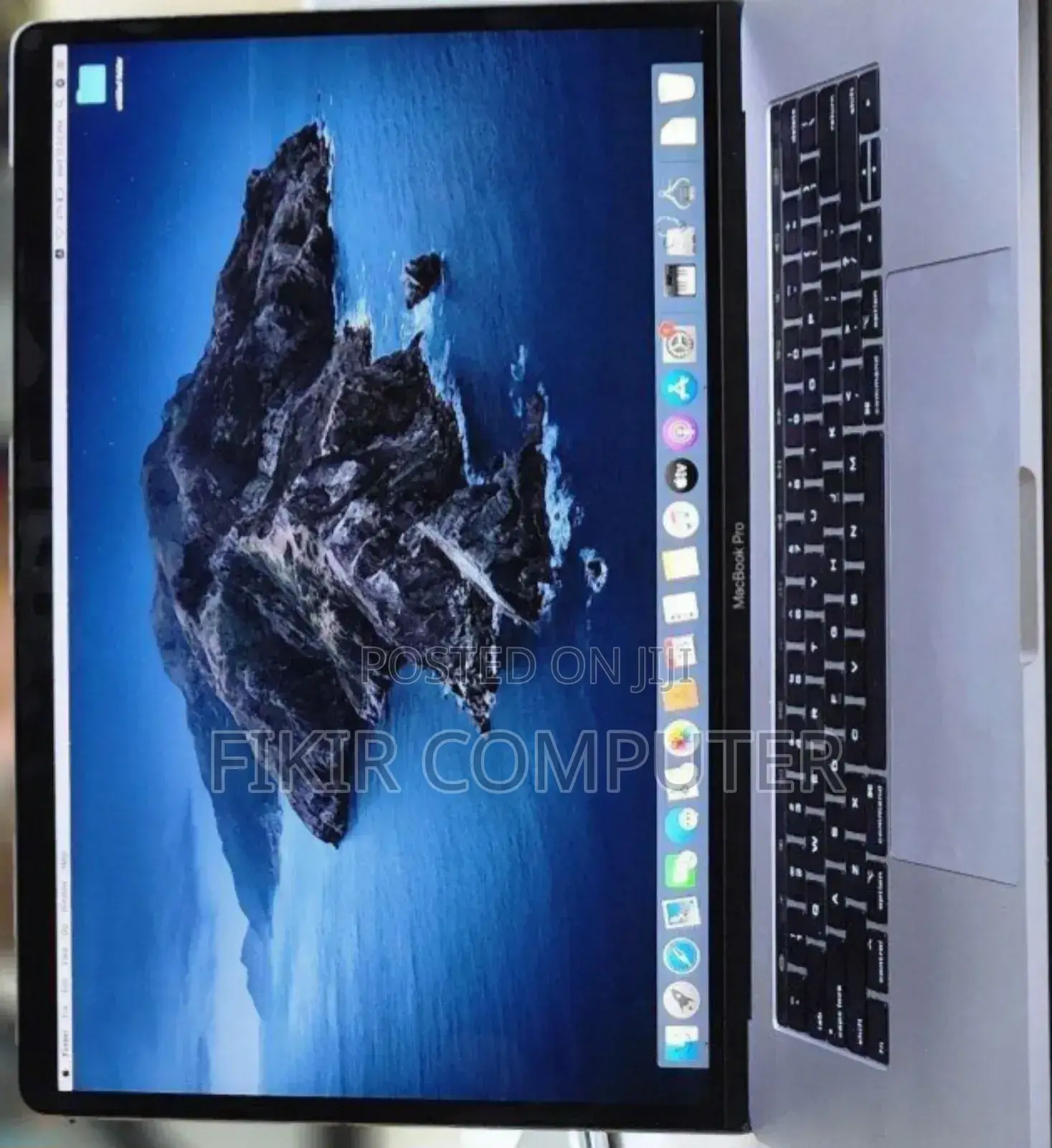New Laptop Apple MacBook Pro 2019 16GB Intel Core I9 SSD 512GB