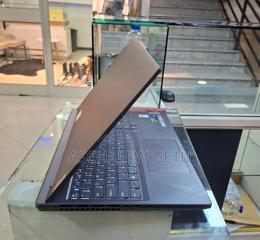 New Lenovo Legion Y7000P IRX9 Gaming Laptop 16GB Intel Core I7 SSD 1T