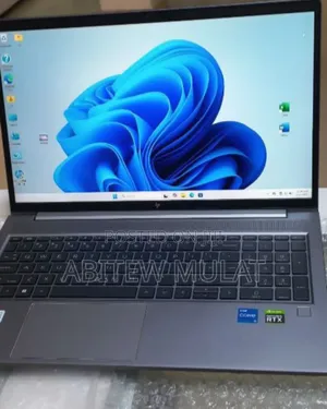 Photo - New Laptop HP ZBook 15 16GB Intel Core I5 SSD 1T