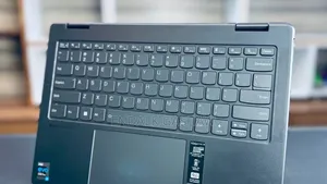 New Laptop Lenovo Yoga 7i 16GB Intel Core I7 SSD 512GB