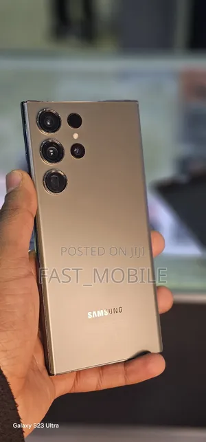 Photo - Samsung Galaxy S23 Ultra 256 GB Gray