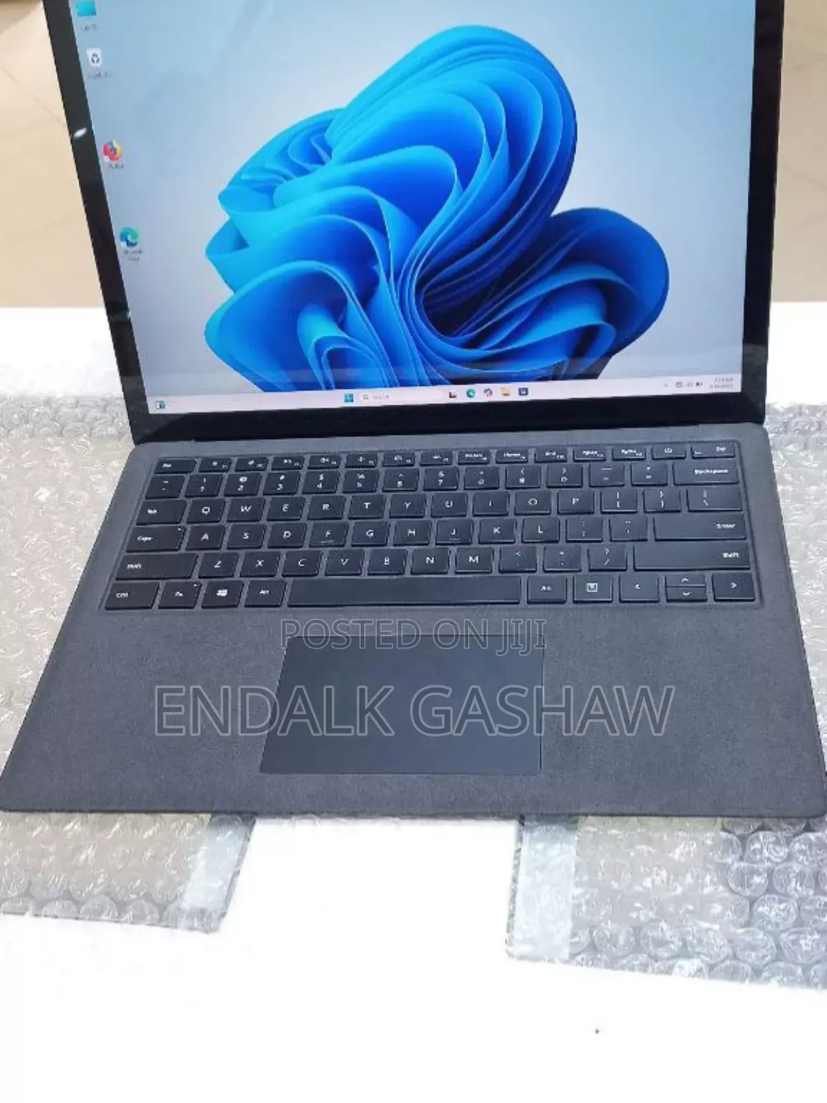 New Laptop Microsoft Surface Laptop 2 16GB Intel Core I7 SSD 512GB