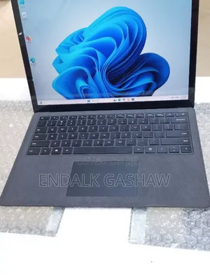 Photo - New Laptop Microsoft Surface Laptop 2 16GB Intel Core I7 SSD 512GB