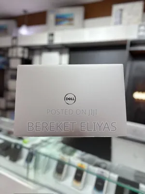 New Laptop Dell XPS 15 32GB Intel Core i7 SSD 1T