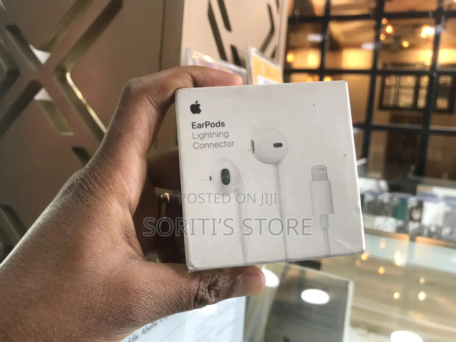 Apple Earpods With Lightning Connector