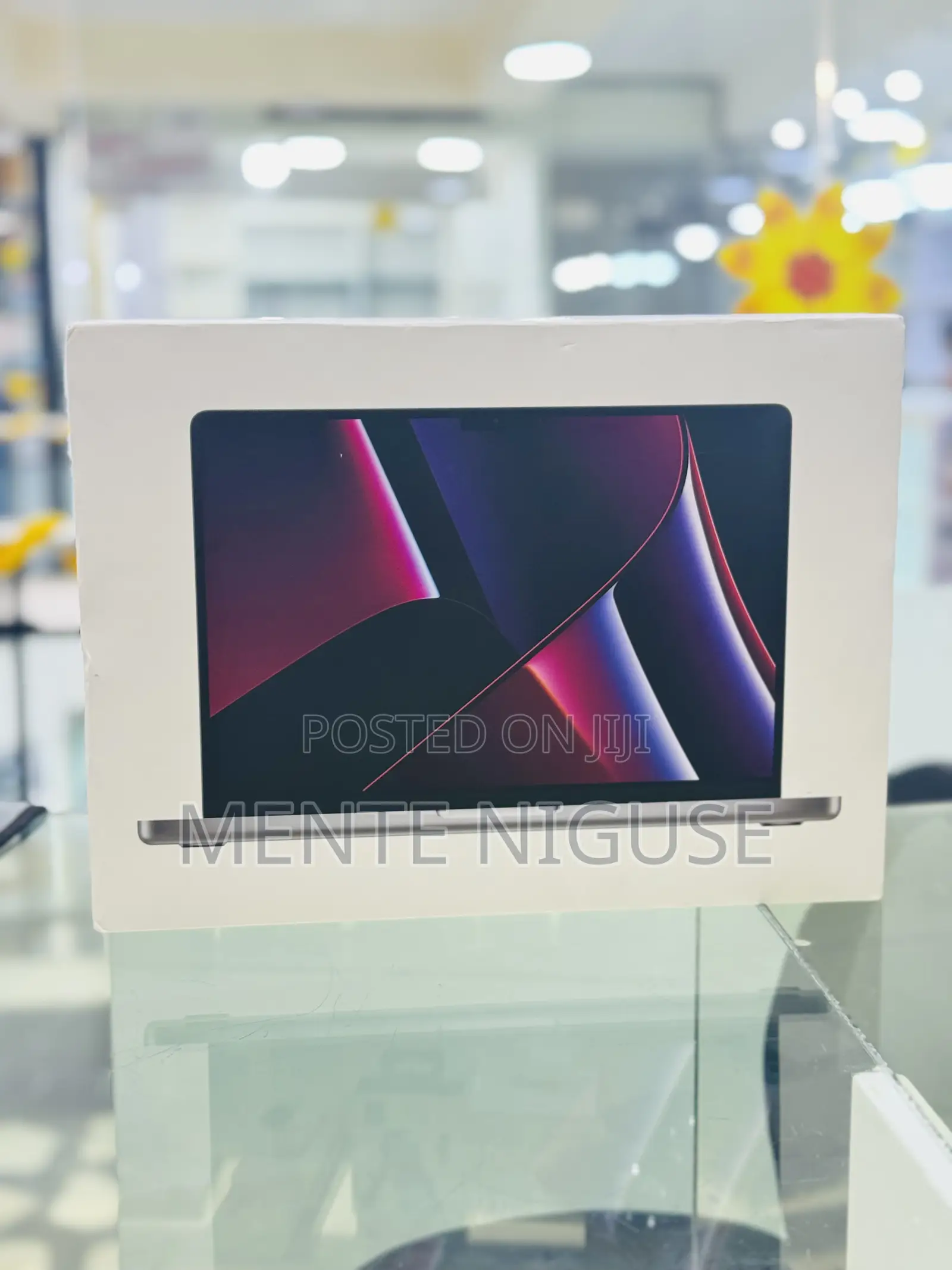 New Laptop Apple MacBook Pro 2023 M2 Pro 14-Inch 16GB Apple M2 SSD 1T