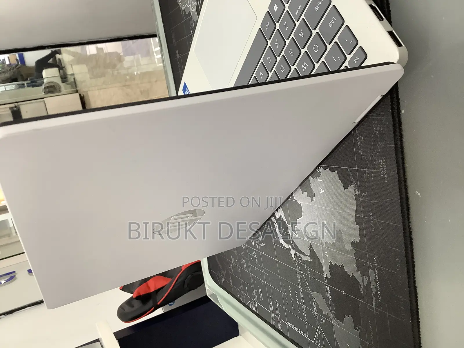 New Laptop HP OmniBook 5 Flip 16GB Intel Core I7 SSD 512GB