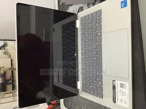 New Laptop HP OmniBook 5 Flip 16GB Intel Core I7 SSD 512GB