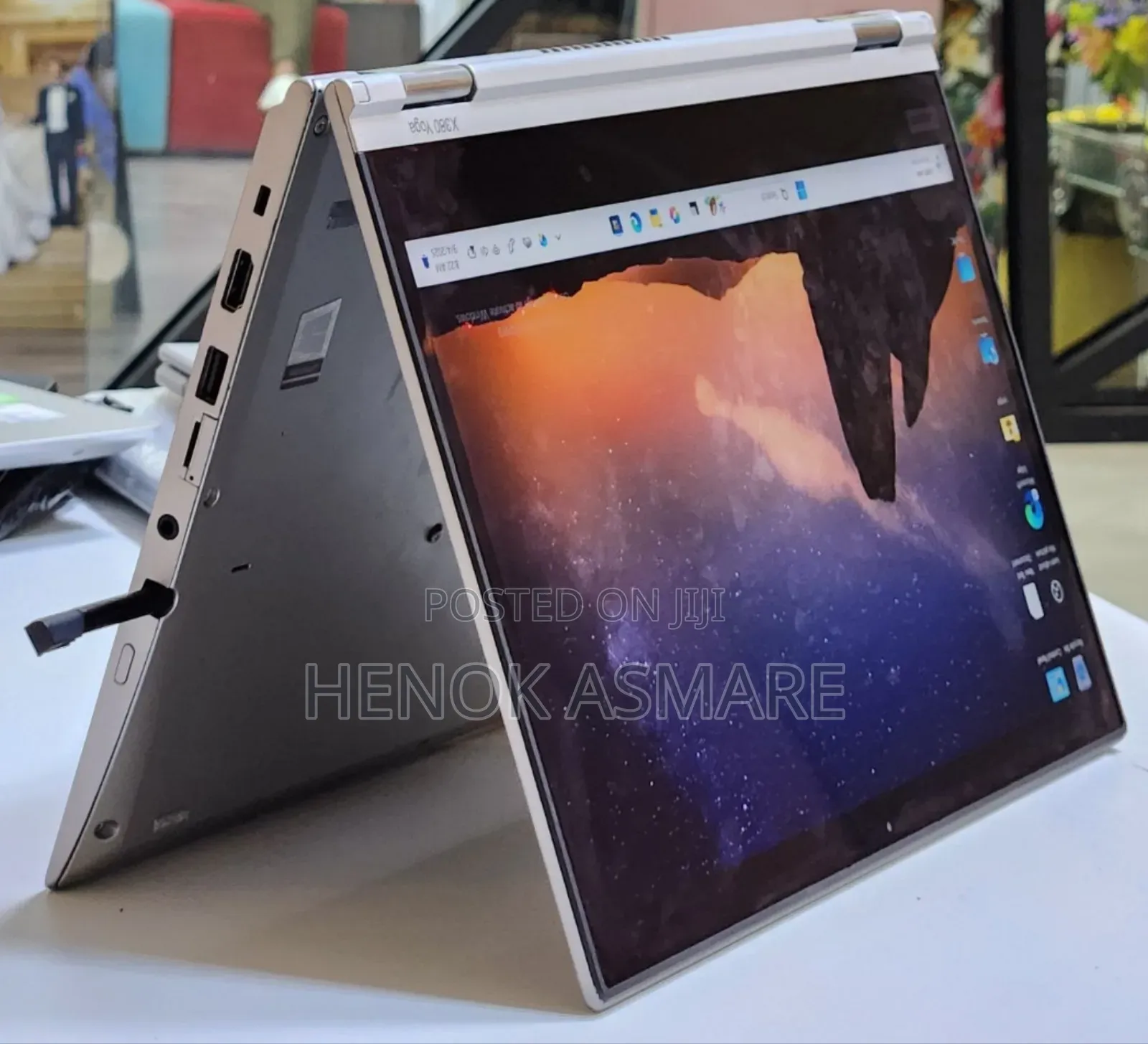 New Laptop Lenovo Yoga 330 16GB Intel Core I5 SSD 512GB