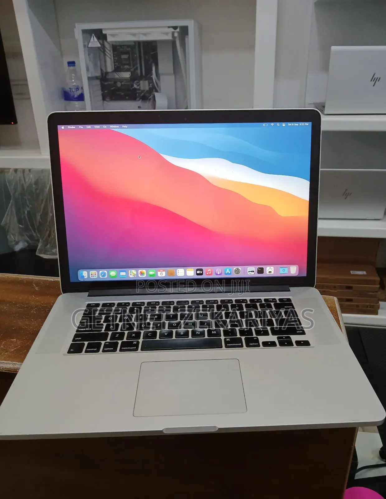 New Laptop Apple MacBook Pro 2015 16GB Intel Core I7 SSD 256GB