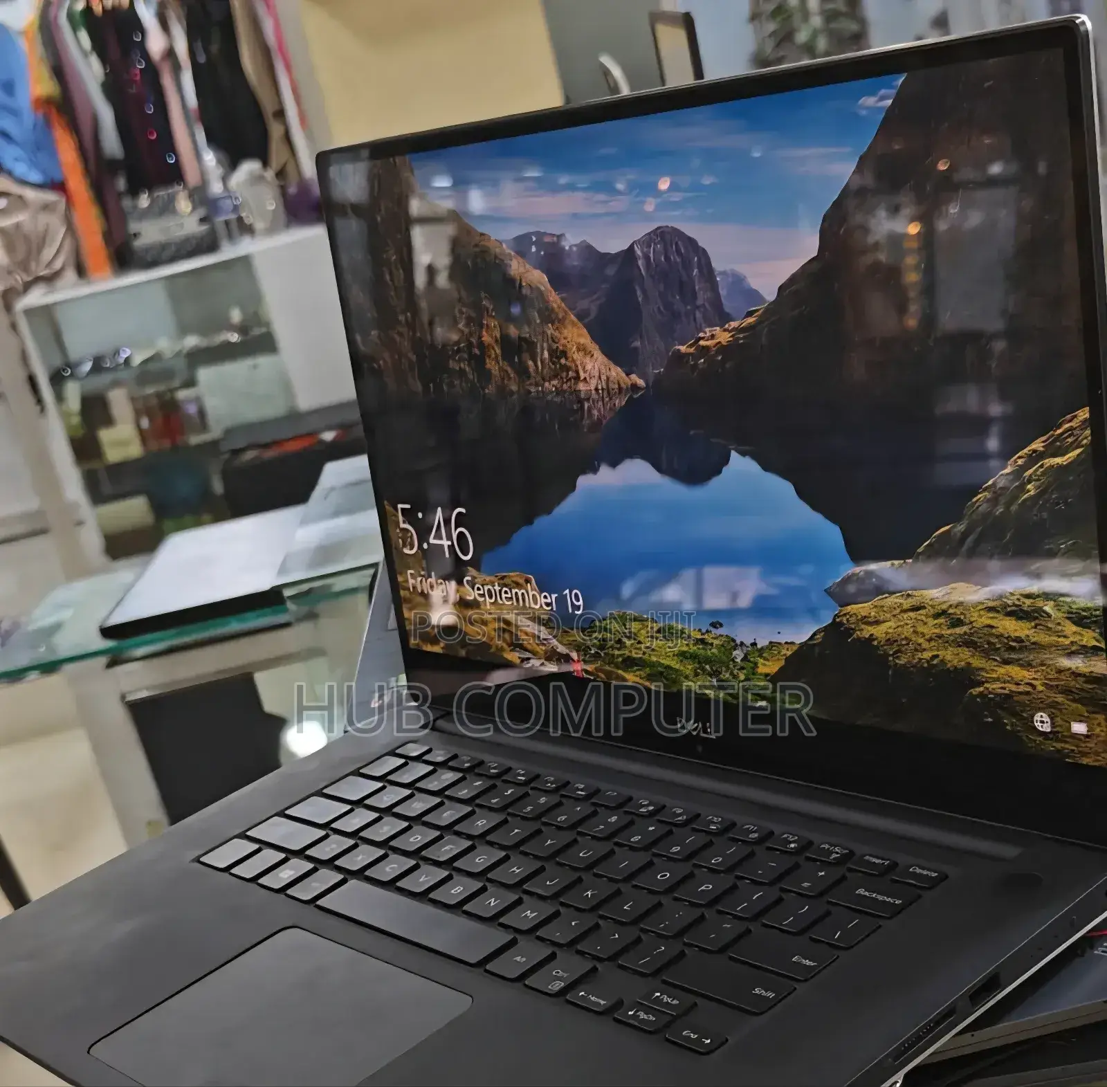 New Laptop Dell Precision 5540 16GB Intel Core I7 SSD 512GB