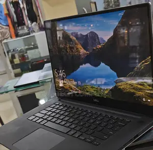 New Laptop Dell Precision 5540 16GB Intel Core I7 SSD 512GB