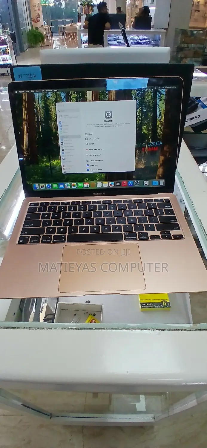 New Laptop Apple MacBook Air 2020 M1 8GB Apple M1 SSD 256GB