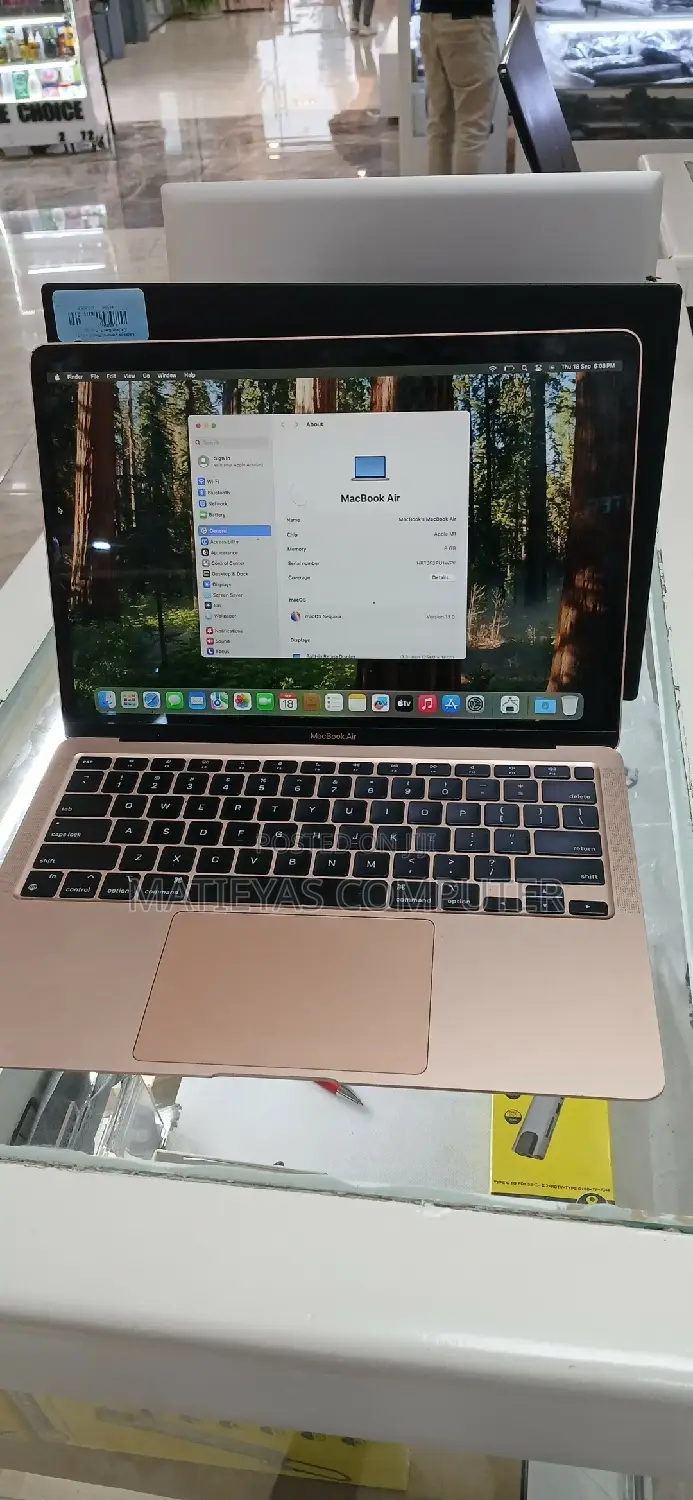 New Laptop Apple MacBook Air 2020 M1 8GB Apple M1 SSD 256GB
