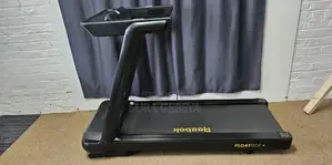 Photo - Reebok Fr30z ቤቶ የሚጠቀሙበት ማሽን Sport Running Machine