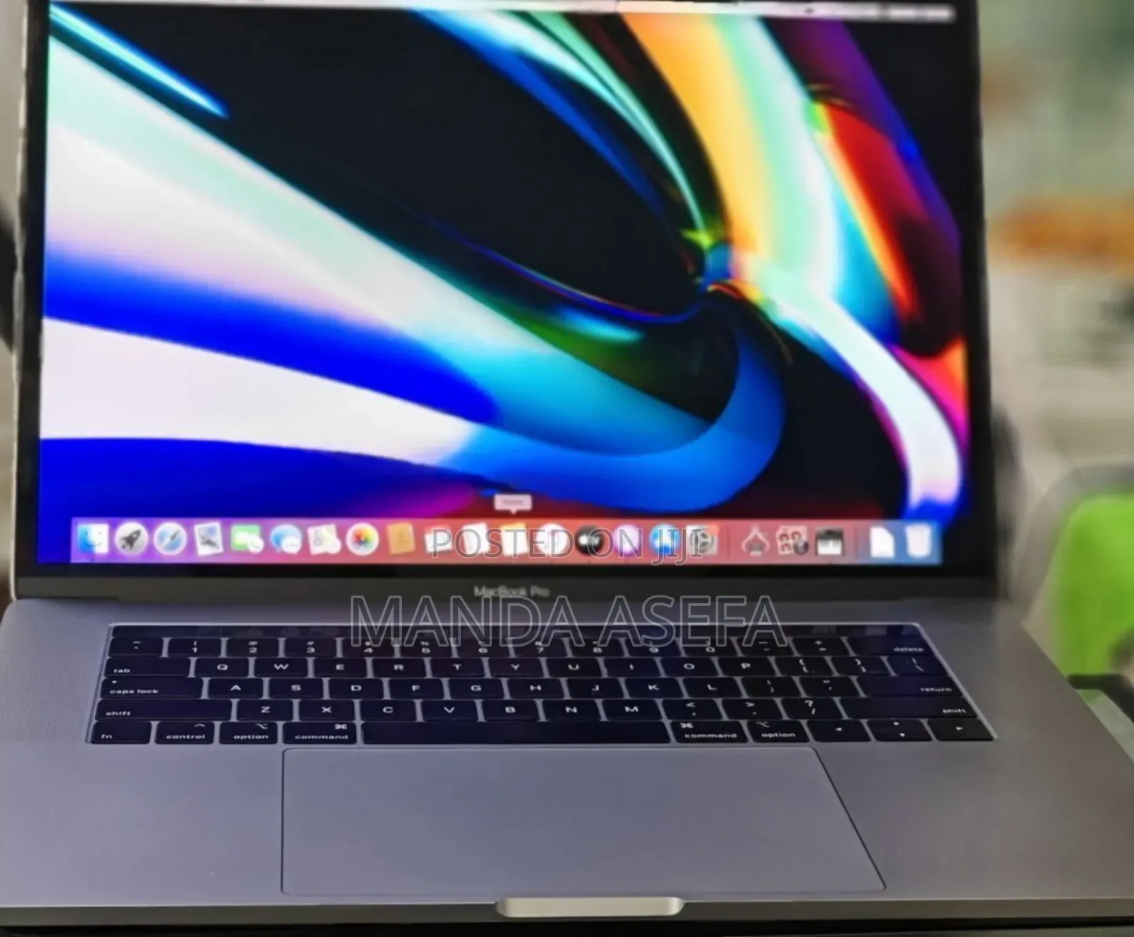 New Laptop Apple MacBook Pro 2019 32GB Intel Core I9 SSD 512GB