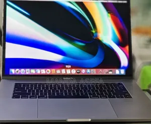 New Laptop Apple MacBook Pro 2019 32GB Intel Core I9 SSD 512GB