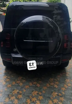 Land Rover Defender 2024 Black