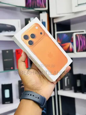 Photo - New Apple iPhone 17 Pro Max 256 GB Orange
